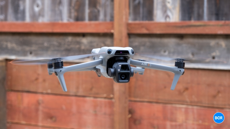 DJI Air 3S evaluation: The go-to quadcopter drone