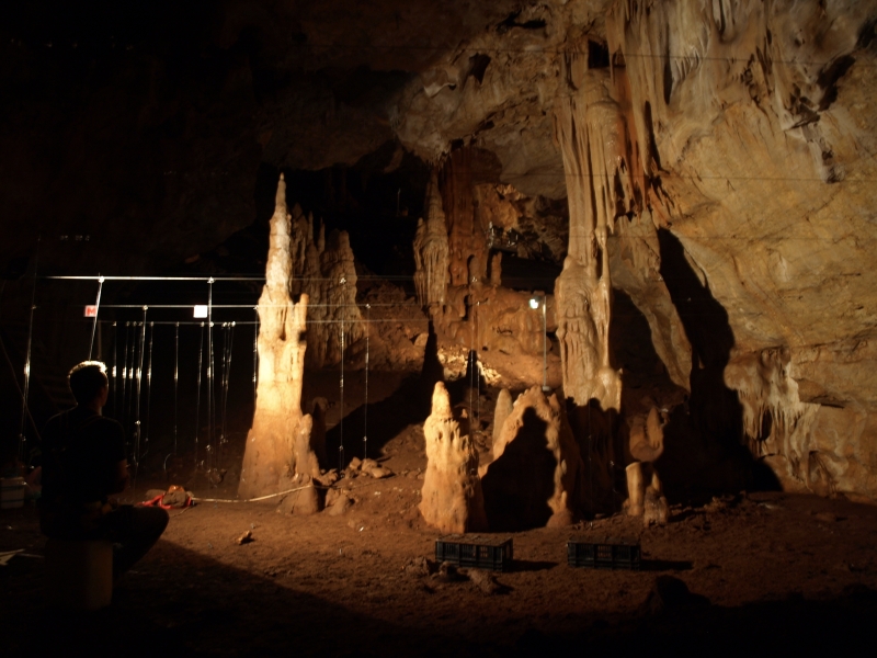 Chamber in Manot Cave May Be The Earliest Ancient Ritual Site in Southwest Asia