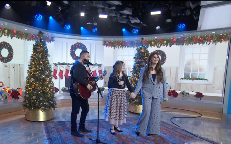 Hillary Scott Performs “It’s Hard To Wait for Christmas” on TODAY