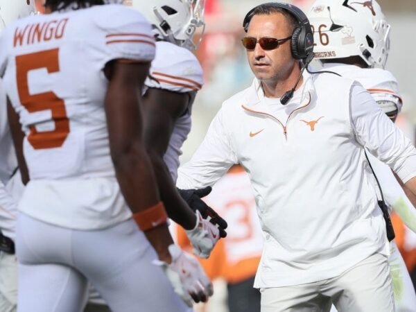 Steve Sarkisian called semifinalist for George Munger Award