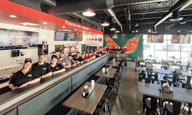 Mountain Mike’s Pizza Conquers New Peaks With Colorado Springs Debut