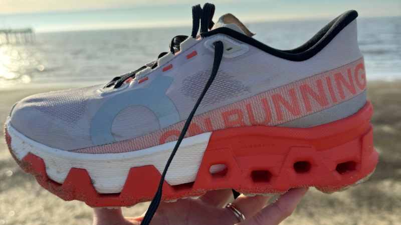 On Cloudmonster Hyper running shoes examine– worth the buzz?