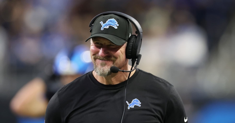 Lions’ Kevin Zeitler Jokes Dan Campbell ‘Could Probably Suit Up’ If Needed