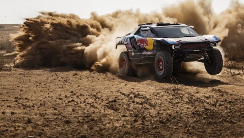 Sainz forecasts “unusual” tactical fight in Dakar Rally