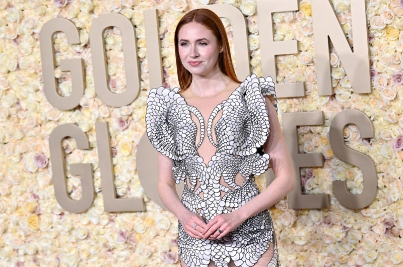 Starlet Karen Gillan brings to life very first kid