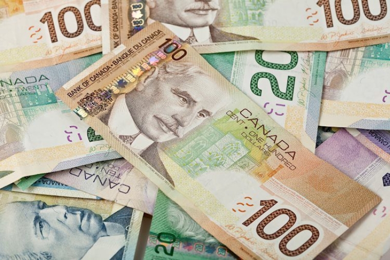 Canadian Dollar continues to pare current gains, falls back even more on Wednesday.