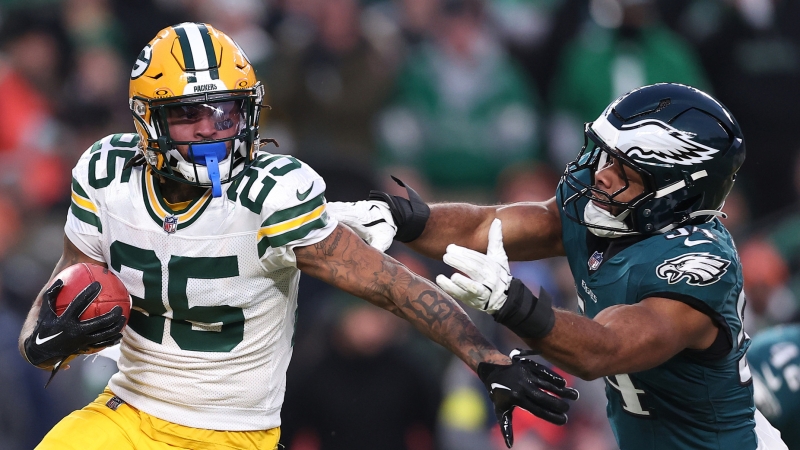 View: Disaster strikes for Packers on opening kick vs. Eagles