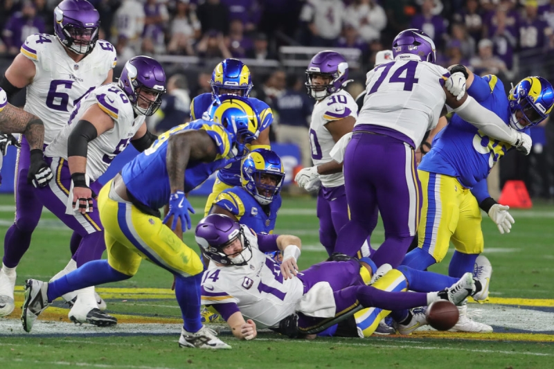 Vikings vs. Rams live updates: Wild-card round covers in Arizona