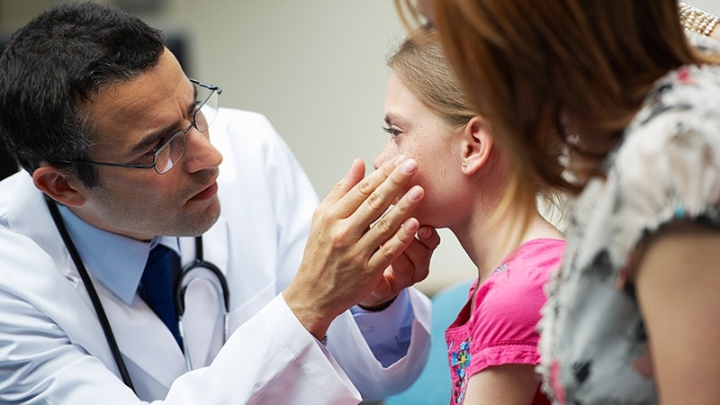 High Dose Atropine Curbs Myopia in Kids Despite Side Effects