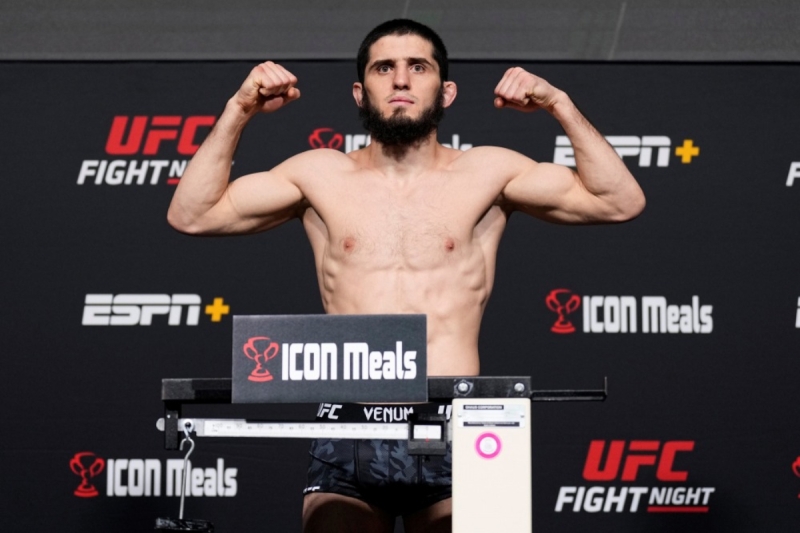 UFC 311 weigh-in outcomes: Islam Makhachev, Arman Tsarukyan clock in before battle night