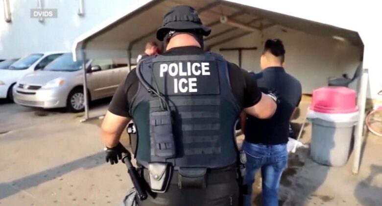 Chicago migrant neighborhood gets ready for possible ICE raids after Trump takes workplace