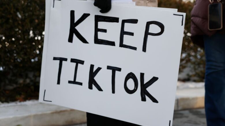 TikTok loses Supreme Court battle, prepares to close down Sunday